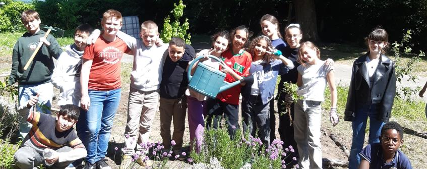 Les apprentis jardiniers isjm